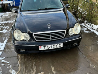 Mercedes C-Class