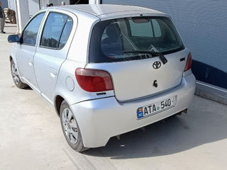 Toyota Yaris foto 4