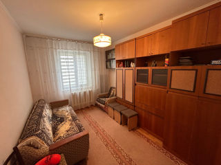 Apartament cu 3 camere, 75 m², Podul Chișinăului, Bălți foto 7