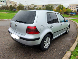 Volkswagen Golf foto 4