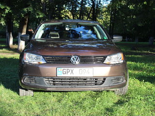 Volkswagen Jetta foto 1