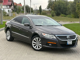 Volkswagen Passat CC foto 2