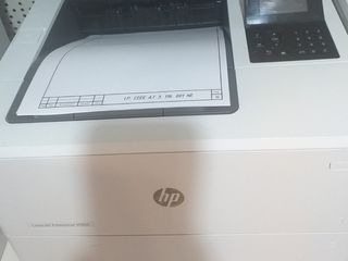 HP LaserJet Enterprise M506 foto 1