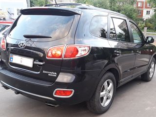 Hyundai Santa FE foto 1