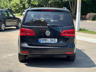 Volkswagen Touran фото 3