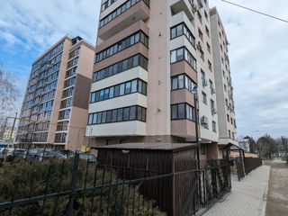 Срочно продам гараж 18м2 в новостройке на БАМ-е 11500 евро foto 1