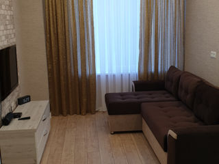 Apartament cu 2 camere, 68 m², Centru, Comrat foto 2