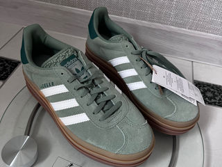 Vând Adidas Gazelle , Originale , NOI !!! foto 3