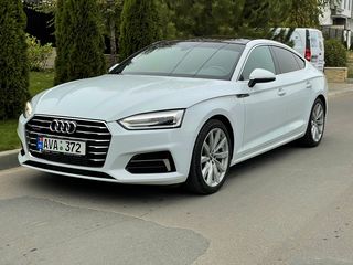 Audi A5 foto 1