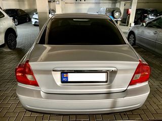 Volvo S80 foto 4