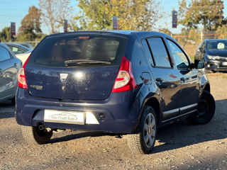 Dacia Sandero foto 2