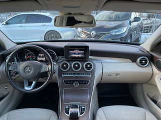 Mercedes C Class foto 10