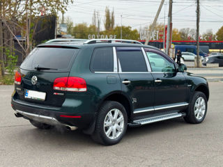 Volkswagen Touareg foto 5