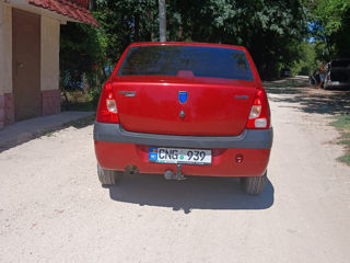 Dacia Logan foto 3