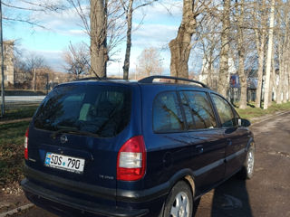 Opel Zafira foto 3