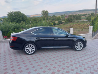 Skoda Superb foto 5