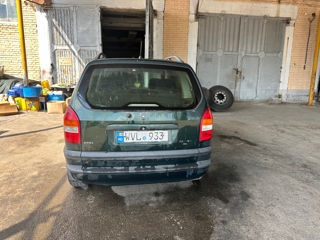 Opel Zafira foto 4