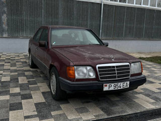 Mercedes Series (W124)