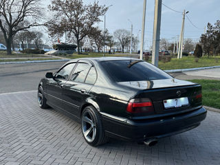 BMW 5 Series foto 5