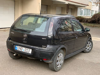 Opel Corsa foto 9