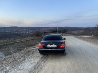 Mercedes E-Class foto 5