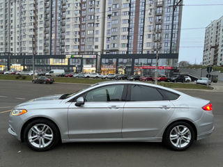 Ford Fusion foto 4