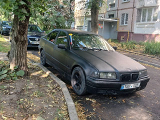 BMW 3 Series foto 2