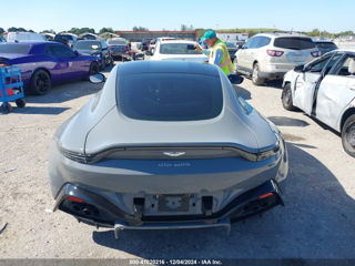 Aston Martin V8 Vantage foto 6