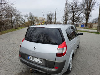 Renault Grand Scenic foto 6