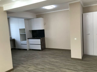 Apartament cu 2 camere, 78 m², Râșcani, Chișinău foto 2
