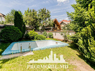 Casă spre vânzare cu 8 camere, 427 m2 în Chișinău, Centru foto 16