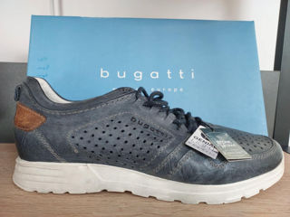 Bugatti (44, de vara, piele naturala, noi, in cutie) - 990 lei