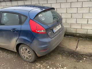 Ford Fiesta foto 7