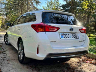 Toyota Auris foto 2