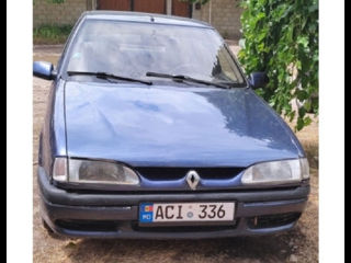 Renault 19 foto 2