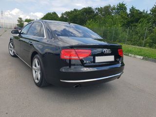 Audi A8 foto 6