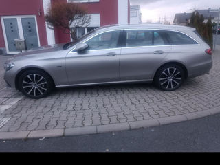 Mercedes E-Class foto 4