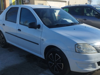 Dacia Logan foto 3