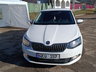 Skoda Fabia foto 2