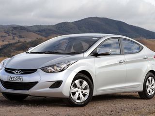 Hyundai Elantra foto 5