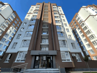 Vanzare! apartament tip penthouse 2nivele cu terasa  proprie 189m2 ! bloc nou. buiucani! foto 1