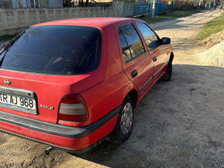 Nissan Sunny foto 3