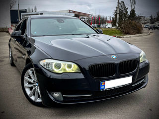 BMW 5 Series foto 4