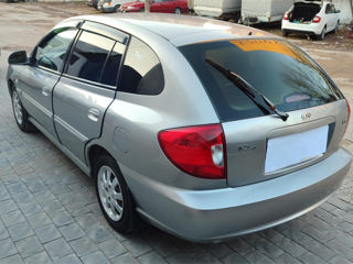 KIA Rio foto 3