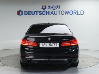 BMW 5 Series foto 4