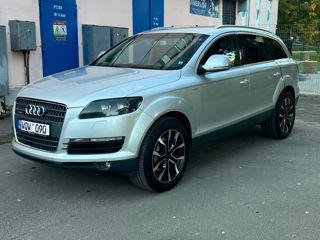 Audi Q7 foto 2