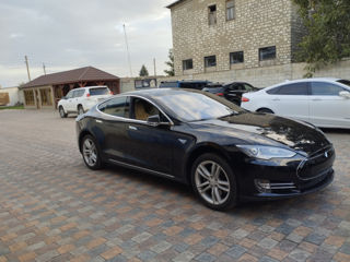 Tesla Model S foto 8