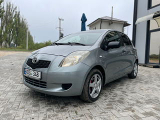 Toyota Yaris foto 3