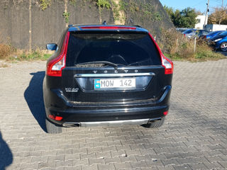 Volvo XC60 foto 2