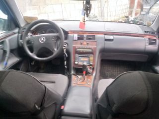 Mercedes E Class foto 1